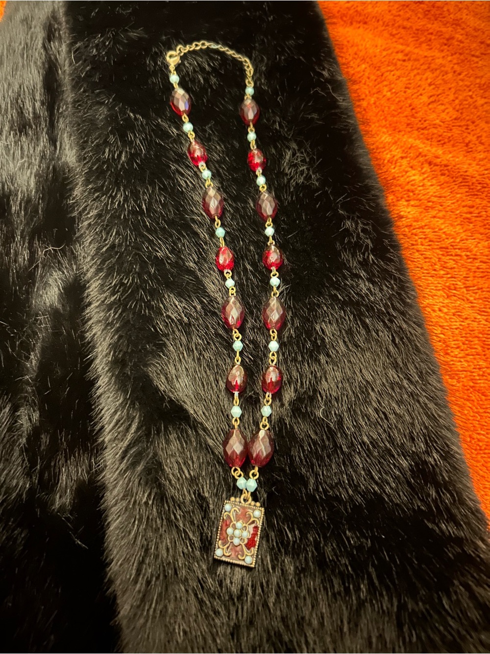 Red Beaded Pendant Necklace - Women Jewelry